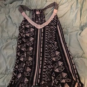 Black and off white tank top